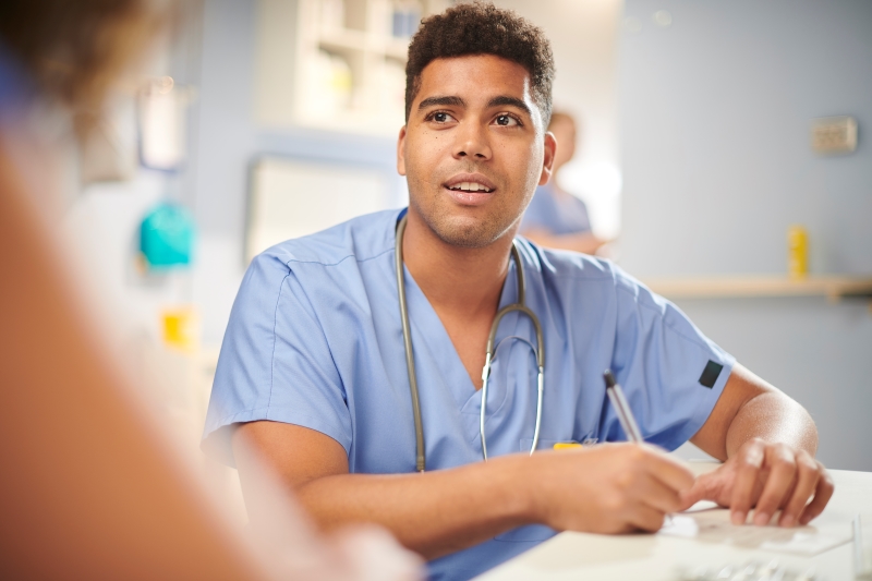Junior_doctor_taking_notes_thumb.jpg