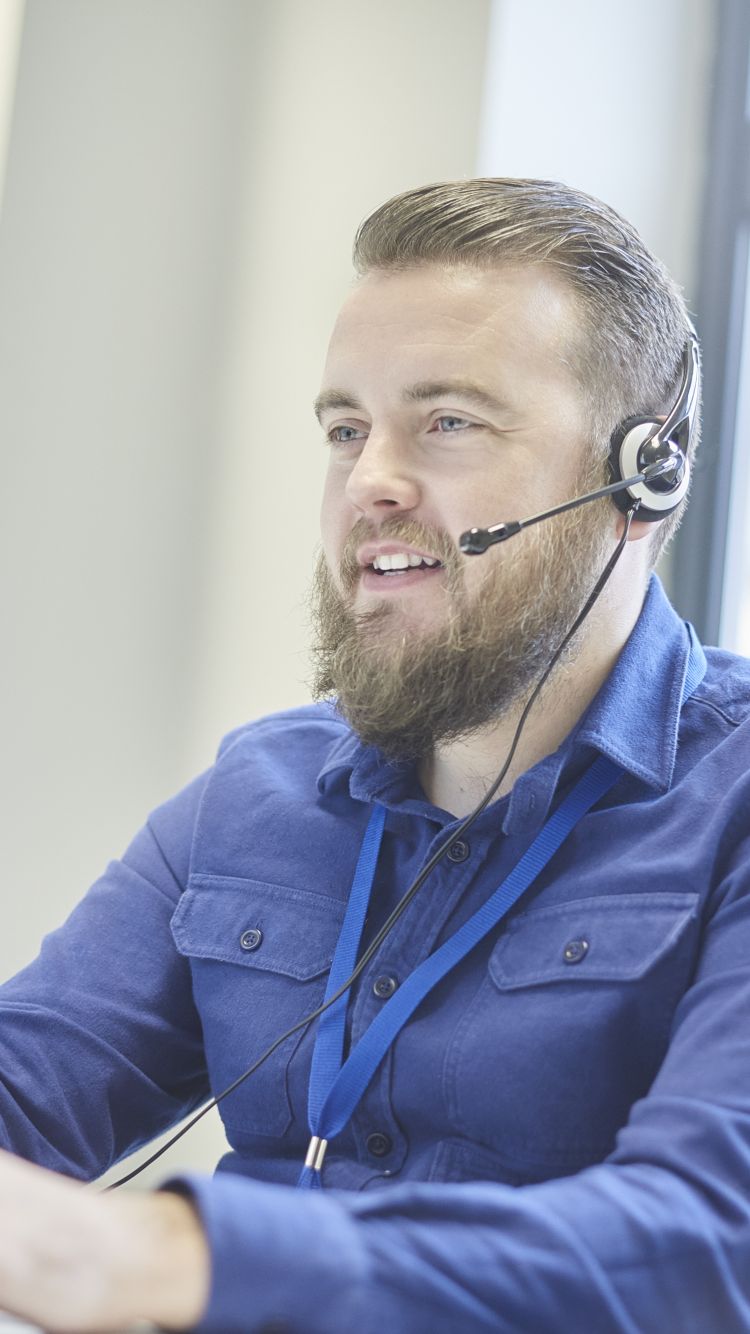 111-advisor-vacancies.jpg